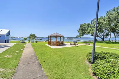 511 Fallin Water Drive, Mary Esther, FL 32569 - Photo 54