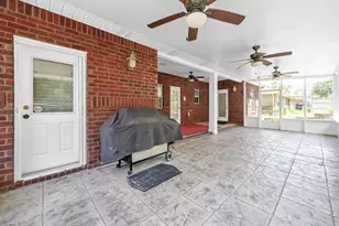 511 Fallin Water Dr, Mary Esther, FL 32569 - Photo 48