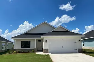 110 Riverwalk Cir, Freeport, FL 32439 - Photo 1