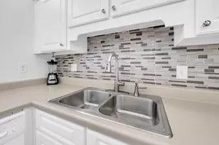 770 Sundial Ct, Fort Walton Beach, FL 32548 - Photo 8