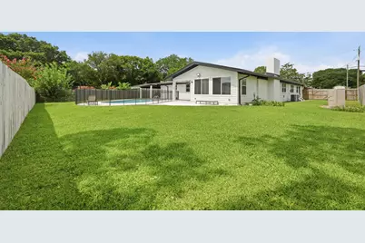 618 NE Country Club Avenue, Fort Walton Beach, FL 32547 - Photo 40