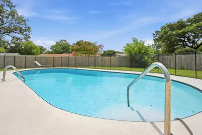618 NE Country Club Avenue, Fort Walton Beach, FL 32547 - Photo 38