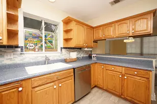 1700 Glenwood Ct, Niceville, FL 32578 - Photo 8