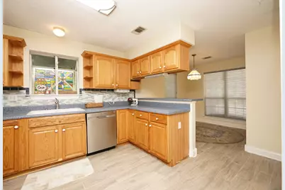 1700 Glenwood Court, Niceville, FL 32578 - Photo 10
