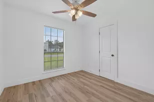 1425 Mixon Dr, Fort Walton Beach, FL 32547 - Photo 16