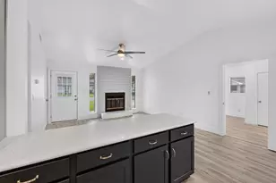 1425 Mixon Dr, Fort Walton Beach, FL 32547 - Photo 4