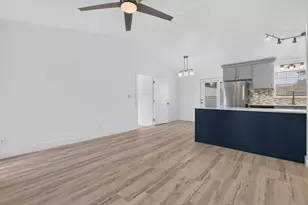 1425 Mixon Dr, Fort Walton Beach, FL 32547 - Photo 6