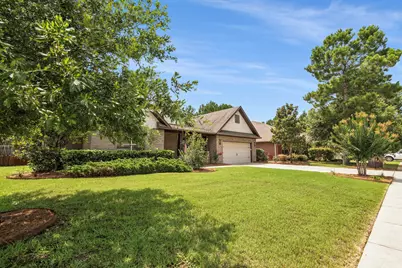 201 Canopy Cove, Freeport, FL 32439 - Photo 2