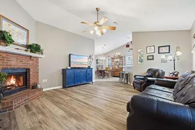181 Wright Circle, Niceville, FL 32578 - Photo 10