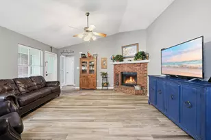 181 Wright Cir, Niceville, FL 32578 - Photo 12