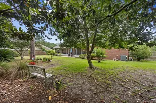 2555 Holley Pl, Navarre, FL 32566 - Photo 40