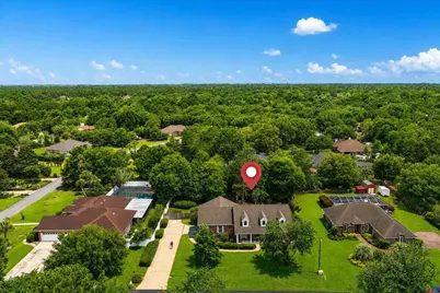 2555 Holley Place, Navarre, FL 32566 - Photo 2