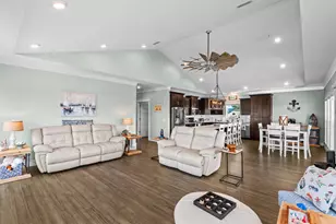 121 Belaire Dr, West Panama City Beach, FL 32413 - Photo 12