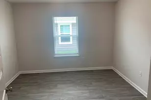 642 Earl Godwin Rd, Freeport, FL 32439 - Photo 12