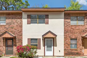 696 Tyner St, Fort Walton Beach, FL 32547 - Photo 1