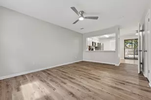 696 Tyner St, Fort Walton Beach, FL 32547 - Photo 6