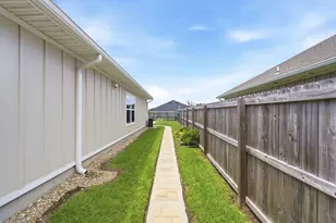 6346 Forest Bay Ave, Gulf Breeze, FL 32563 - Photo 10