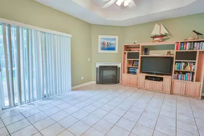 61 Marina Cove Drive #11, Niceville, FL 32578 - Photo 4