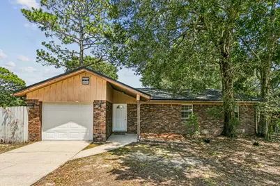 72 8th Street, Shalimar, FL 32579 - Photo 1