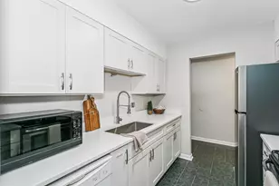 72 8th St, Shalimar, FL 32579 - Photo 10