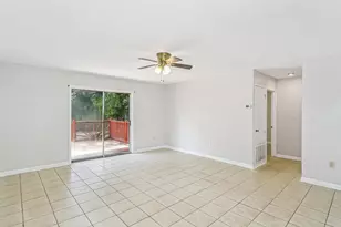 72 8th St, Shalimar, FL 32579 - Photo 16