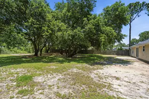 1888 Coral St, Navarre, FL 32566 - Photo 8