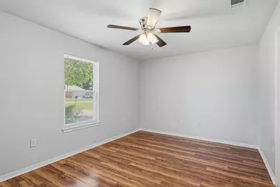 1888 Coral Street, Navarre, FL 32566 - Photo 32