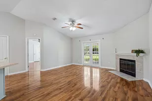 1945 Aurora Dr, Navarre, FL 32566 - Photo 16