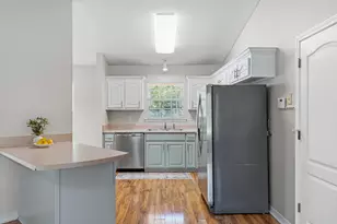 1945 Aurora Dr, Navarre, FL 32566 - Photo 10