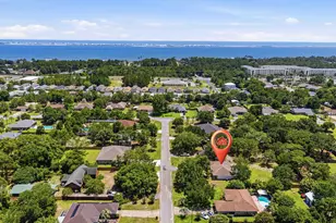 1945 Aurora Dr, Navarre, FL 32566 - Photo 44