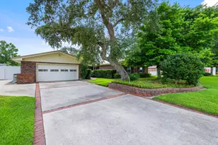 21 Pebble Beach Dr, Shalimar, FL 32579 - Photo 2