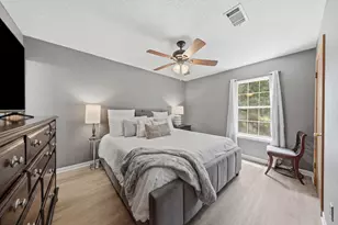 532 Springtime Ave, Holt, FL 32564 - Photo 2