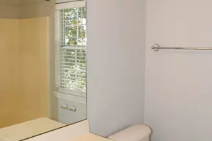 1501 N Partin Dr, Niceville, FL 32578 - Photo 32