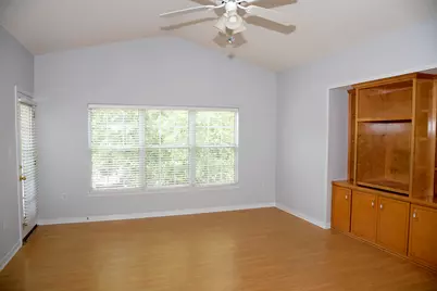 1501 N Partin Drive #APT 217, Niceville, FL 32578 - Photo 8
