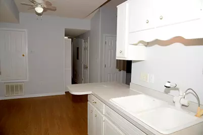 1501 N Partin Drive #APT 217, Niceville, FL 32578 - Photo 12