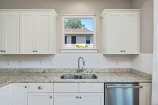 401 King St, Niceville, FL 32578 - Photo 14
