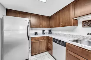 660 Nautilus Ct, Fort Walton Beach, FL 32548 - Photo 8