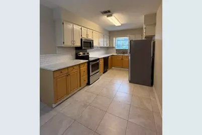 940 Central Avenue Avenue #9, Fort Walton Beach, FL 32547 - Photo 2