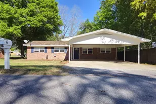 101 Blaylock St, Crestview, FL 32539 - Photo 2