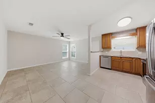 37 E Bradley St, Miramar Beach, FL 32550 - Photo 10
