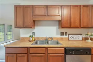 8180 Shooter Ln, Laurel Hill, FL 32567 - Photo 14