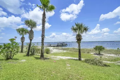 1440 Paradise Point Drive #UNIT 4, Navarre, FL 32566 - Photo 10