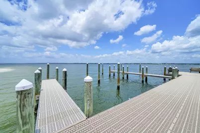 1440 Paradise Point Drive #UNIT 4, Navarre, FL 32566 - Photo 44