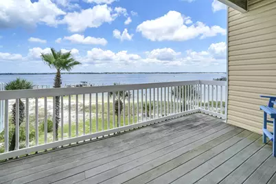 1440 Paradise Point Drive #UNIT 4, Navarre, FL 32566 - Photo 24