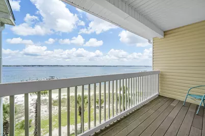 1440 Paradise Point Drive #UNIT 4, Navarre, FL 32566 - Photo 38