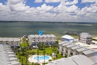 1440 Paradise Point Drive #UNIT 4, Navarre, FL 32566 - Photo 1