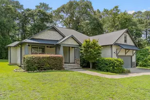 6008 Trestle St, Crestview, FL 32536 - Photo 2