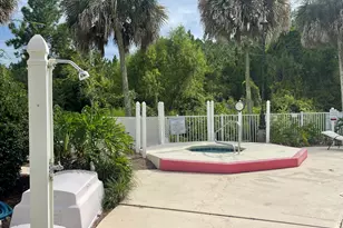 4276 Calinda Ln, Niceville, FL 32578 - Photo 12