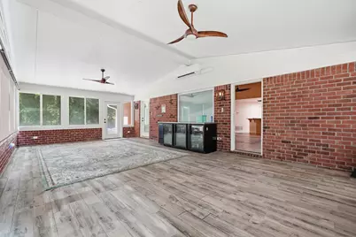 2017 Candlewood Drive, Navarre, FL 32566 - Photo 20