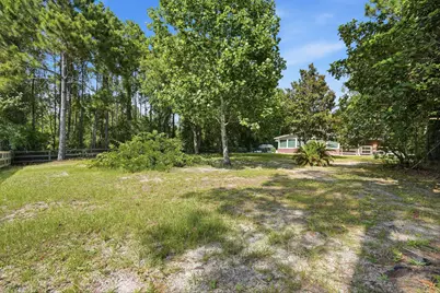 2017 Candlewood Drive, Navarre, FL 32566 - Photo 44
